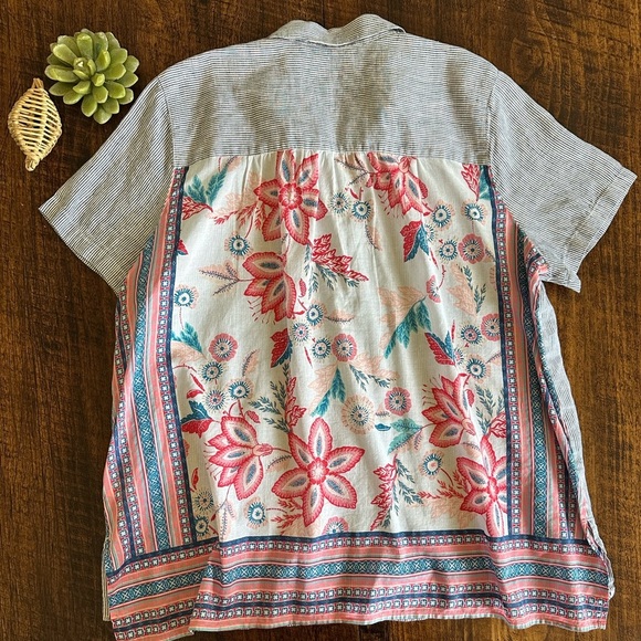 J. Jill | Striped Linen Short Sleeve Button Down Blouse, Floral Back Panel - Picture 4 of 10